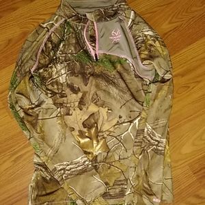 Realtree long sleeve quarter zip